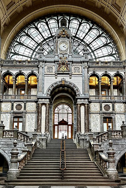 Entrer en contact avec la gare d'Anvers-Central