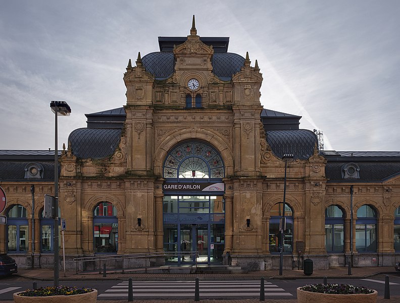 Entrer en contact avec la gare d'Arlon