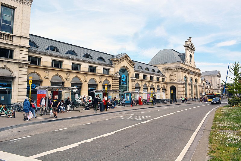 Entrer en relation avec la gare de Namur