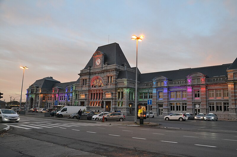 Entrer en contact avec la gare de Tournai